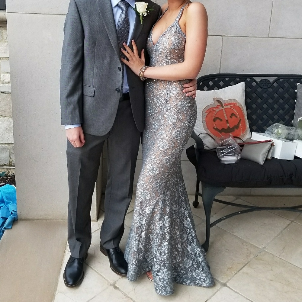 Prom Dress - Picture 3 of 5